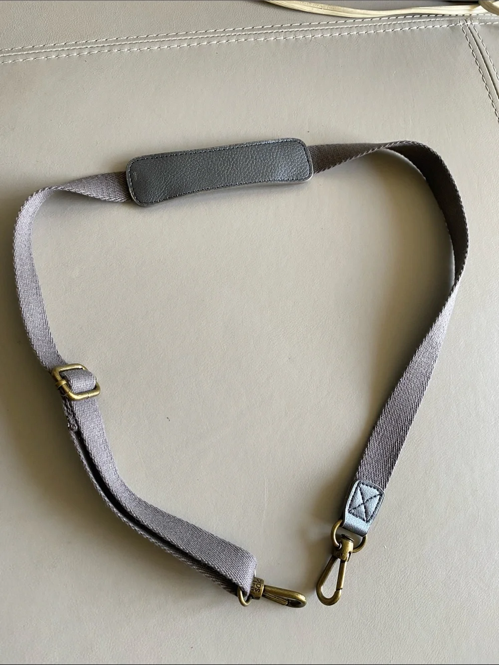 Adjustable Gray Canvas Strap with Leather Pad for Bags